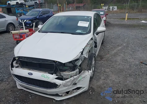 2017 Ford Fusion Hybrid Se z USA, uszkodzony, nr VIN 3FA6P0LU0HR233012